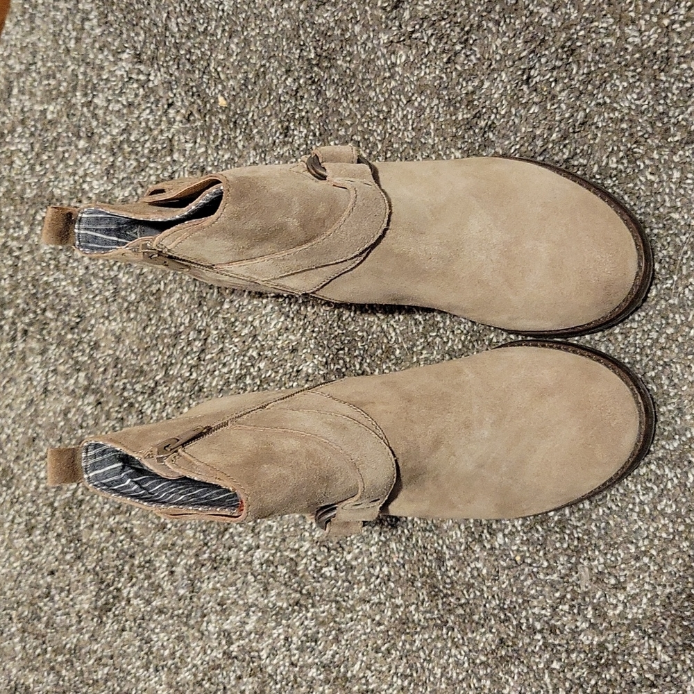 Luck Brand LK-YERIK Brindle Size 8 Suede